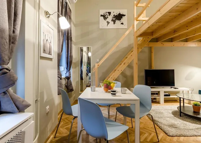 Cumin Next To Famous Cafe * Budapesta